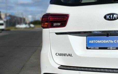 KIA Carnival III, 2018 год, 2 900 000 рублей, 8 фотография