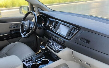 KIA Carnival III, 2018 год, 2 900 000 рублей, 19 фотография