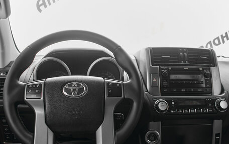 Toyota Land Cruiser Prado 150 рестайлинг 2, 2013 год, 2 620 000 рублей, 13 фотография