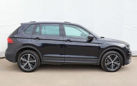 Volkswagen Tiguan II, 2018 год, 2 625 000 рублей, 7 фотография