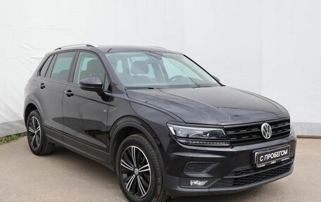 Volkswagen Tiguan II, 2018 год, 2 625 000 рублей, 3 фотография