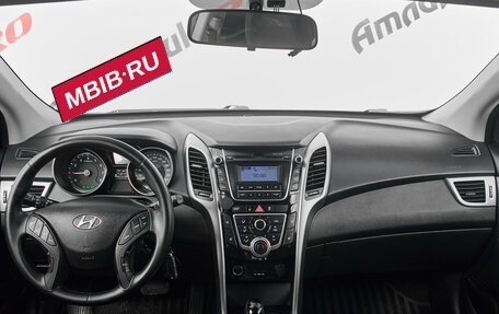 Hyundai i30 II рестайлинг, 2012 год, 1 060 000 рублей, 10 фотография