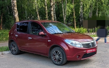 Renault Sandero I, 2012 год, 500 000 рублей, 1 фотография