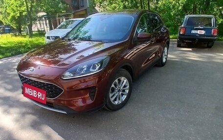 Ford Escape, 2021 год, 1 800 000 рублей, 5 фотография