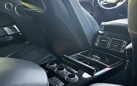Land Rover Range Rover IV рестайлинг, 2015 год, 4 200 000 рублей, 23 фотография