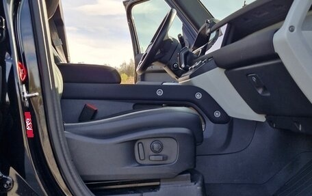 Land Rover Defender II, 2021 год, 7 070 000 рублей, 11 фотография