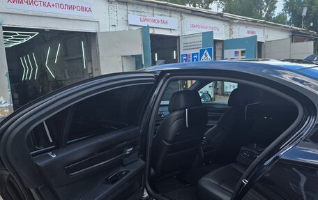 BMW 7 серия, 2012 год, 1 740 000 рублей, 13 фотография