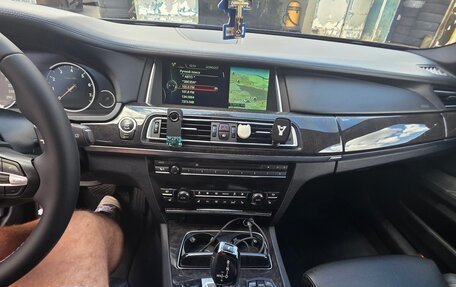 BMW 7 серия, 2012 год, 1 740 000 рублей, 20 фотография