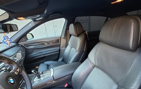 BMW 7 серия, 2012 год, 1 740 000 рублей, 25 фотография