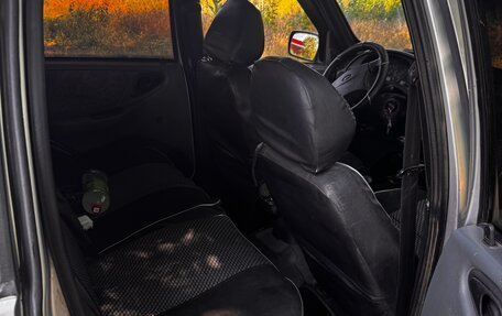 Chevrolet Niva I рестайлинг, 2004 год, 325 000 рублей, 5 фотография