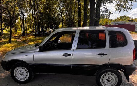 Chevrolet Niva I рестайлинг, 2004 год, 325 000 рублей, 8 фотография