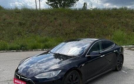 Tesla Model S I, 2015 год, 2 600 000 рублей, 1 фотография