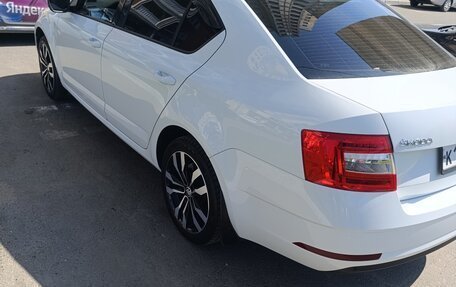 Skoda Octavia, 2018 год, 1 690 000 рублей, 5 фотография