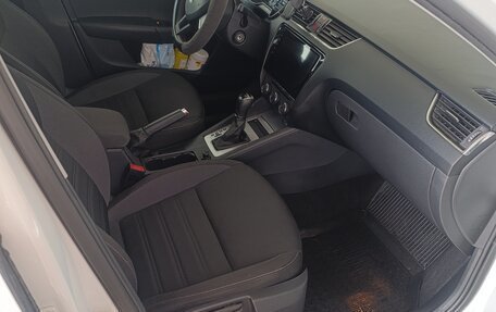 Skoda Octavia, 2018 год, 1 690 000 рублей, 9 фотография
