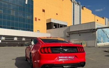 Ford Mustang VI рестайлинг, 2020 год, 3 200 000 рублей, 3 фотография