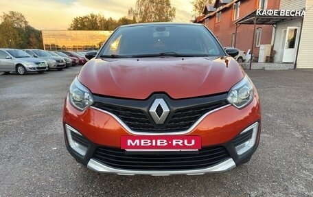 Renault Kaptur I рестайлинг, 2017 год, 1 285 000 рублей, 2 фотография