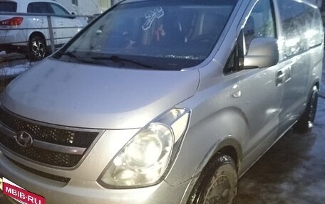 Hyundai Grand Starex Grand Starex I рестайлинг 2, 2008 год, 800 000 рублей, 3 фотография