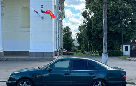 Mercedes-Benz E-Класс, 1995 год, 280 000 рублей, 4 фотография