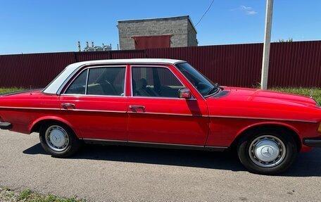 Mercedes-Benz W123, 1976 год, 450 000 рублей, 3 фотография