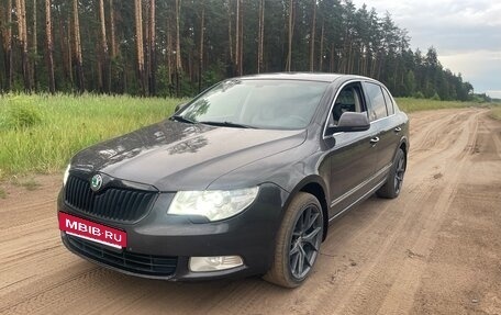 Skoda Superb III рестайлинг, 2009 год, 850 000 рублей, 3 фотография