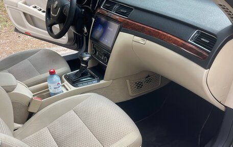 Skoda Superb III рестайлинг, 2009 год, 850 000 рублей, 20 фотография