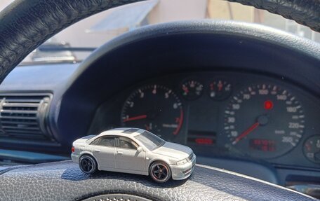 Audi A4, 1999 год, 300 000 рублей, 9 фотография