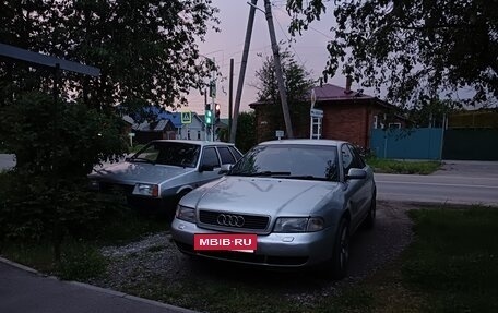 Audi A4, 1999 год, 300 000 рублей, 5 фотография