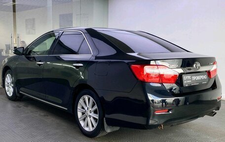 Toyota Camry, 2012 год, 1 630 000 рублей, 7 фотография