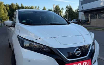Nissan Leaf II, 2019 год, 2 500 000 рублей, 1 фотография