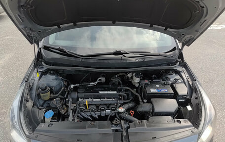 Hyundai Solaris II рестайлинг, 2015 год, 960 000 рублей, 13 фотография