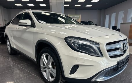 Mercedes-Benz GLA, 2016 год, 1 870 000 рублей, 2 фотография