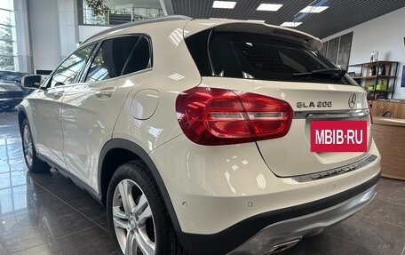 Mercedes-Benz GLA, 2016 год, 1 870 000 рублей, 3 фотография