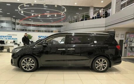KIA Carnival III, 2020 год, 2 850 000 рублей, 5 фотография
