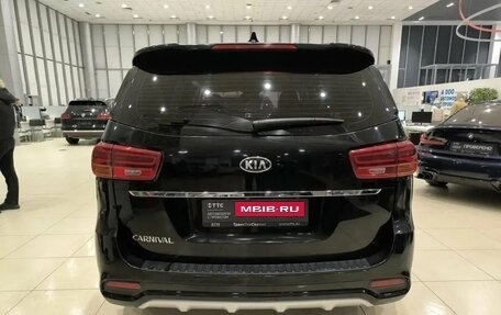 KIA Carnival III, 2020 год, 2 850 000 рублей, 4 фотография