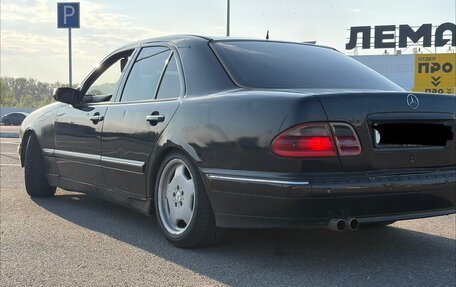 Mercedes-Benz E-Класс, 1999 год, 500 000 рублей, 3 фотография