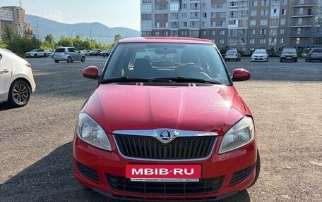 Skoda Fabia II, 2013 год, 490 000 рублей, 3 фотография