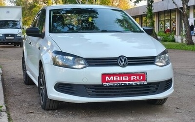 Volkswagen Polo VI (EU Market), 2012 год, 650 000 рублей, 1 фотография