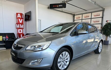 Opel Astra J, 2011 год, 995 000 рублей, 1 фотография
