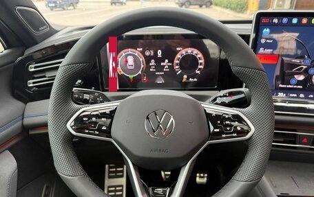 Volkswagen Tiguan, 2026 год, 4 575 000 рублей, 14 фотография