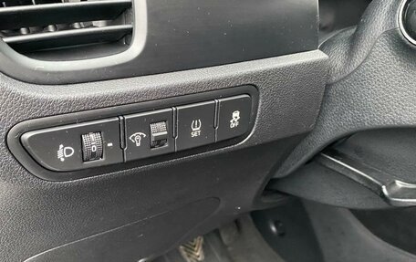 KIA Rio IV, 2018 год, 1 290 000 рублей, 2 фотография