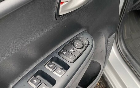 KIA Rio IV, 2018 год, 1 290 000 рублей, 4 фотография