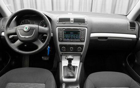 Skoda Octavia, 2011 год, 760 000 рублей, 8 фотография