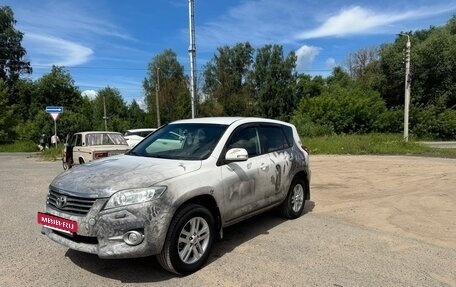 Toyota RAV4, 2011 год, 1 350 000 рублей, 2 фотография