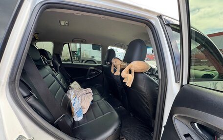 Toyota RAV4, 2011 год, 1 350 000 рублей, 14 фотография