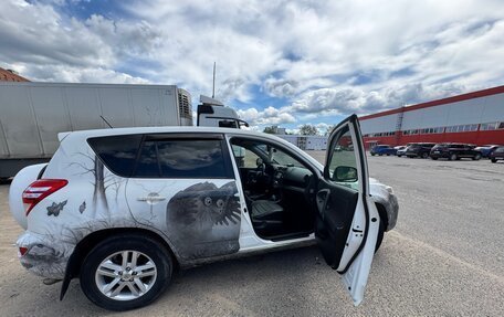 Toyota RAV4, 2011 год, 1 350 000 рублей, 16 фотография