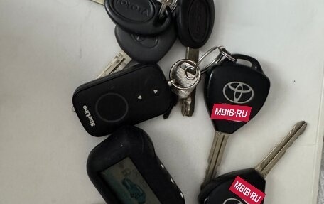 Toyota RAV4, 2011 год, 1 350 000 рублей, 21 фотография