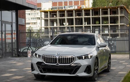 BMW 5 серия, 2023 год, 7 250 000 рублей, 2 фотография