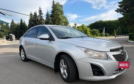 Chevrolet Cruze II, 2014 год, 699 000 рублей, 3 фотография