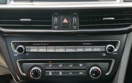 KIA Optima IV, 2018 год, 999 999 рублей, 8 фотография