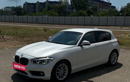 BMW 1 серия, 2017 год, 1 680 000 рублей, 7 фотография